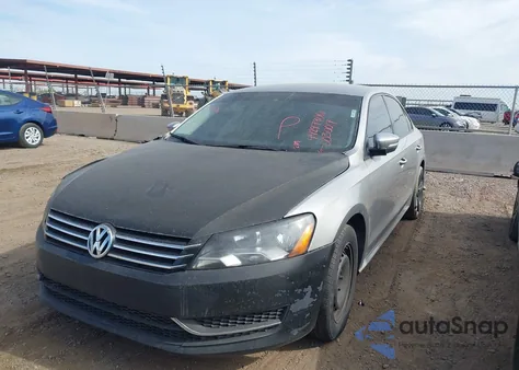 2013 Volkswagen Passat 2.5L S из США, поврежденный, VIN 1VWAP7A31DC003007